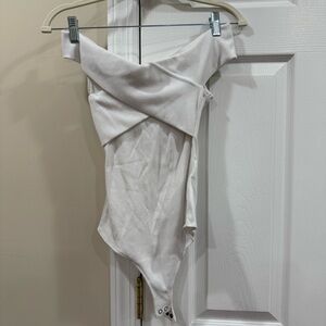 Abercrombie & Fitch Ribbed White Off The Shoulder Bodysuit